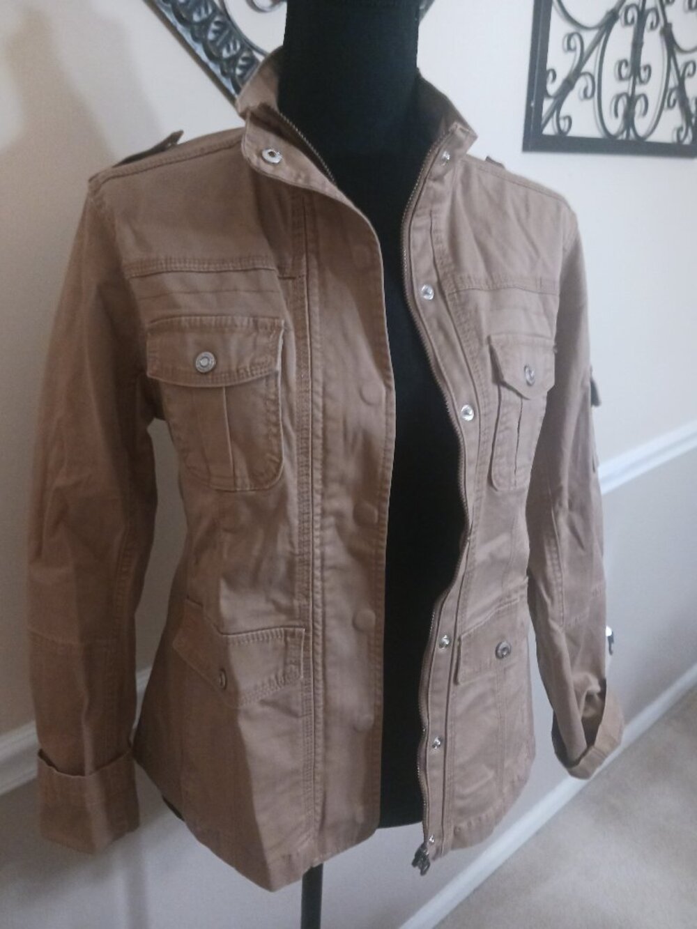 Great Condition Lightweight Brown Denim Kensie Utility Jacket